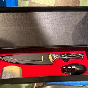 Black and Gold Knife Set